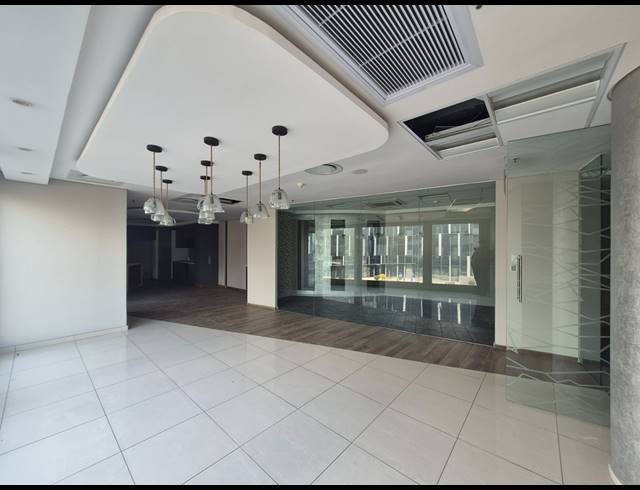 801M² OFFICE TO LET IN SANDTON CENTRAL